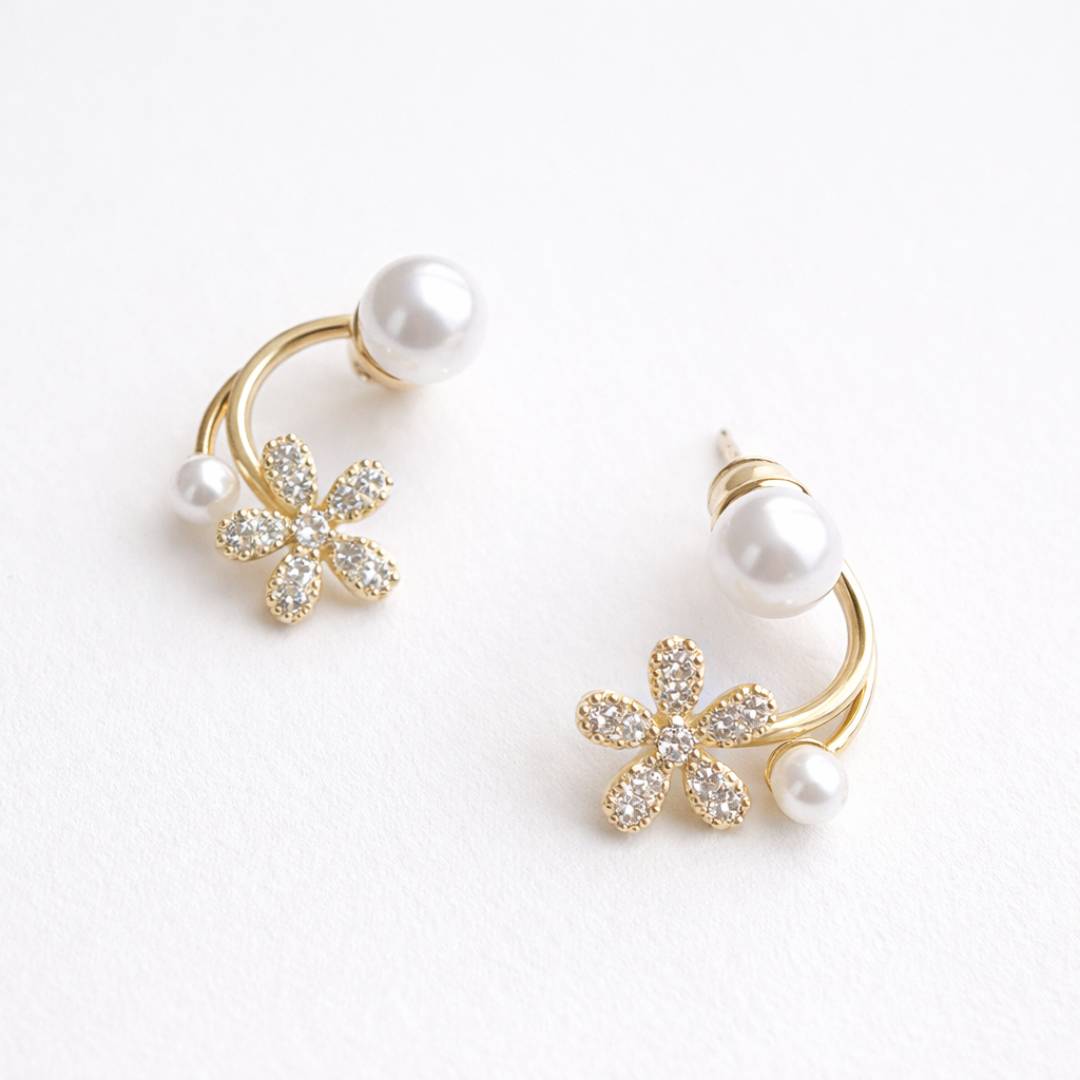 Pearl Bloom Stud Earrings for Women – Pack of 1 Pair