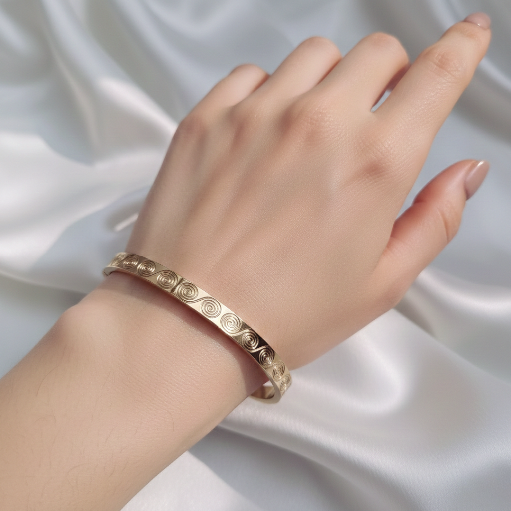 The Vortex Band Antitarnish Bracelet for Women – Pack of 1