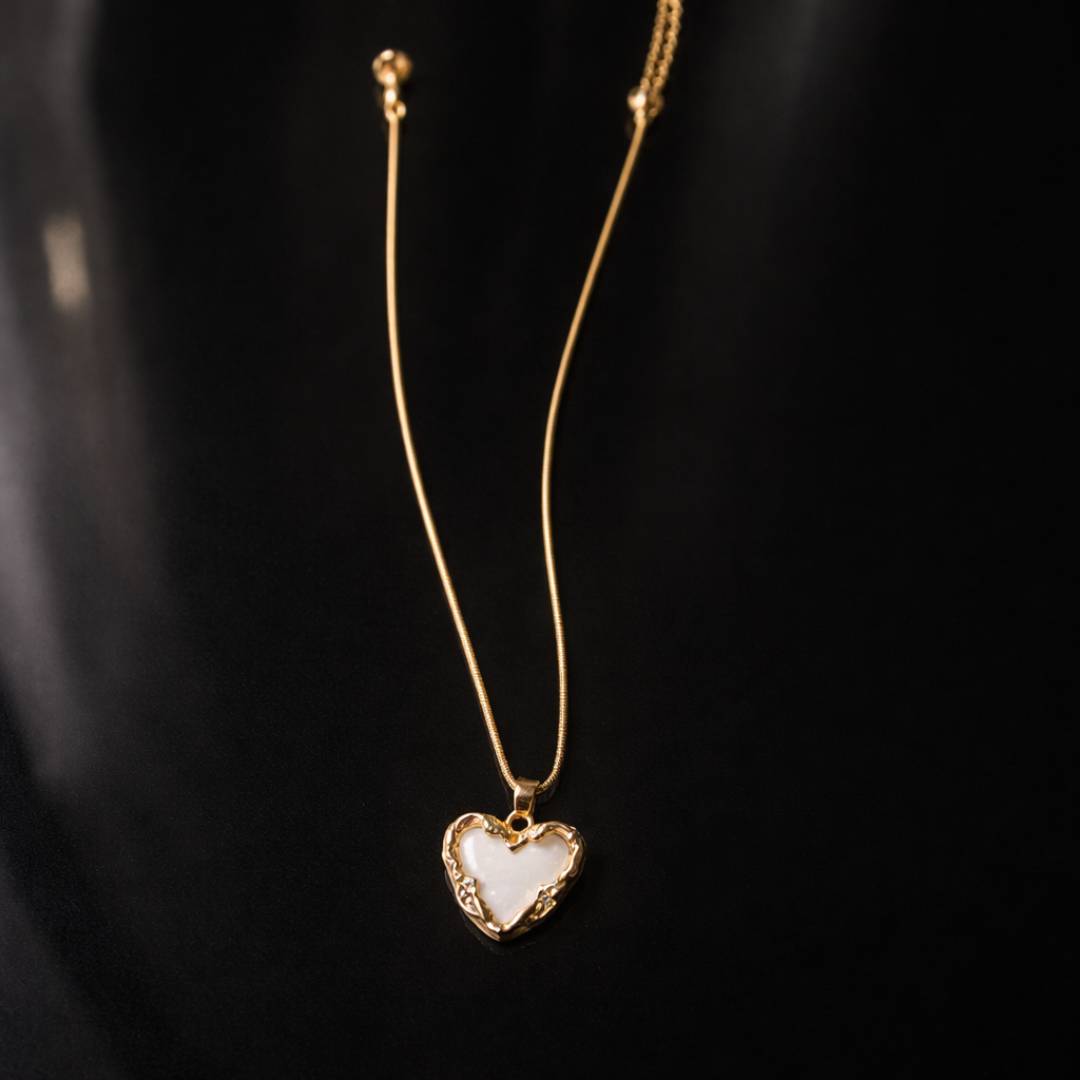 Molten Heart Enamel Anti-Tarnish Pendant Necklace – Pack of 1