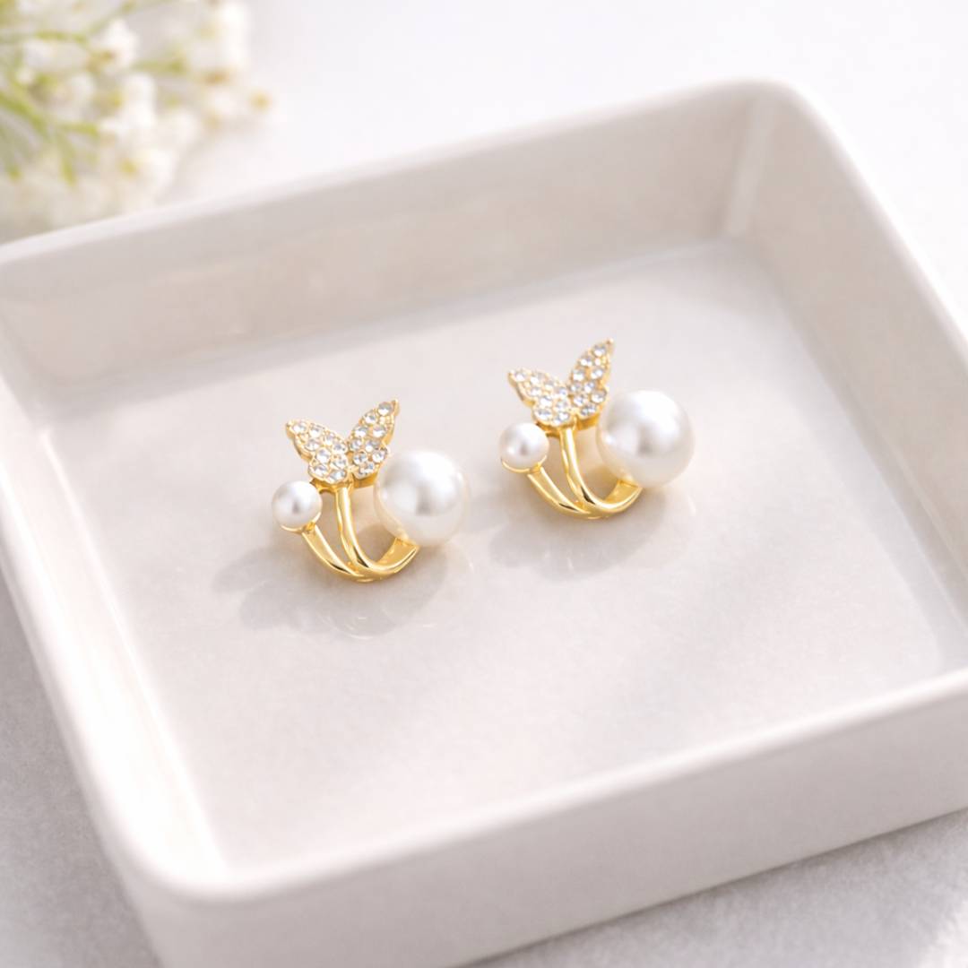 Pearl Butterfly Curve Studs – Pack of 1 Pair
