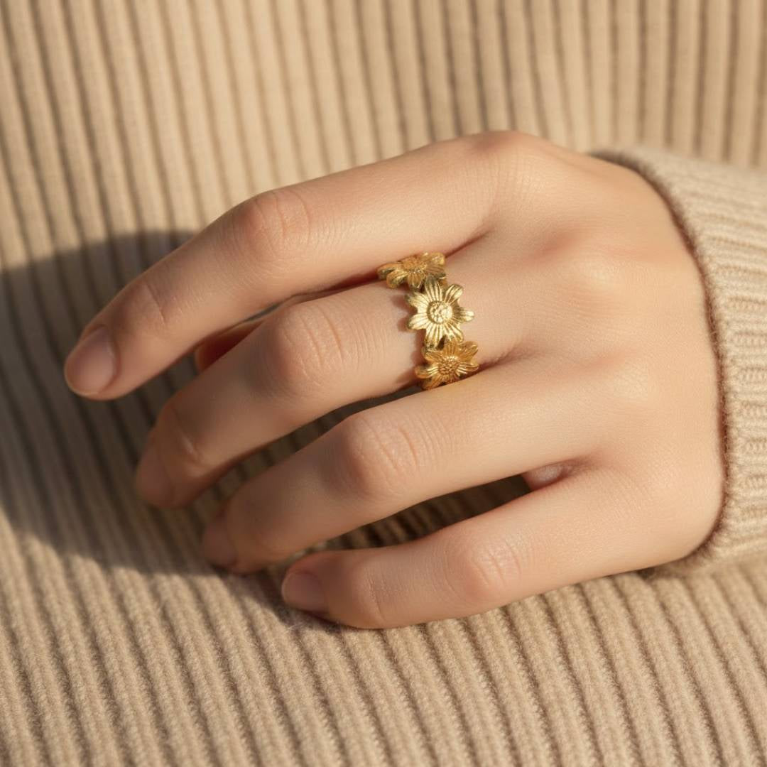 Antique Gold-Tone Daisy Bloom Adjustable Ring – Anti-Tarnish | Pack of 1