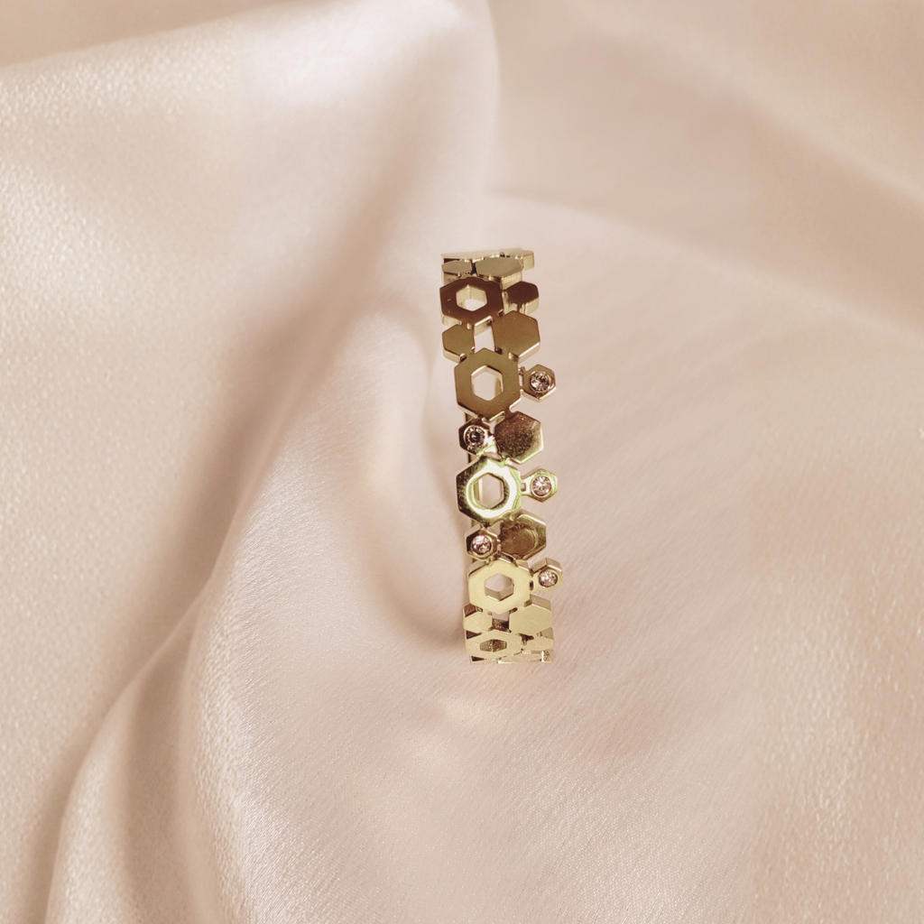 Hexagon Spark Antitarnish Bracelet for Women – Pack of 1