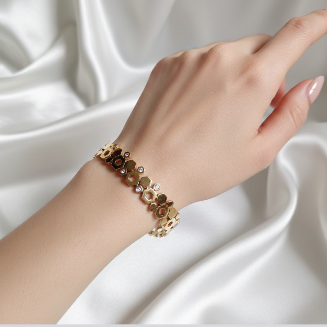 Hexagon Spark Antitarnish Bracelet for Women – Pack of 1